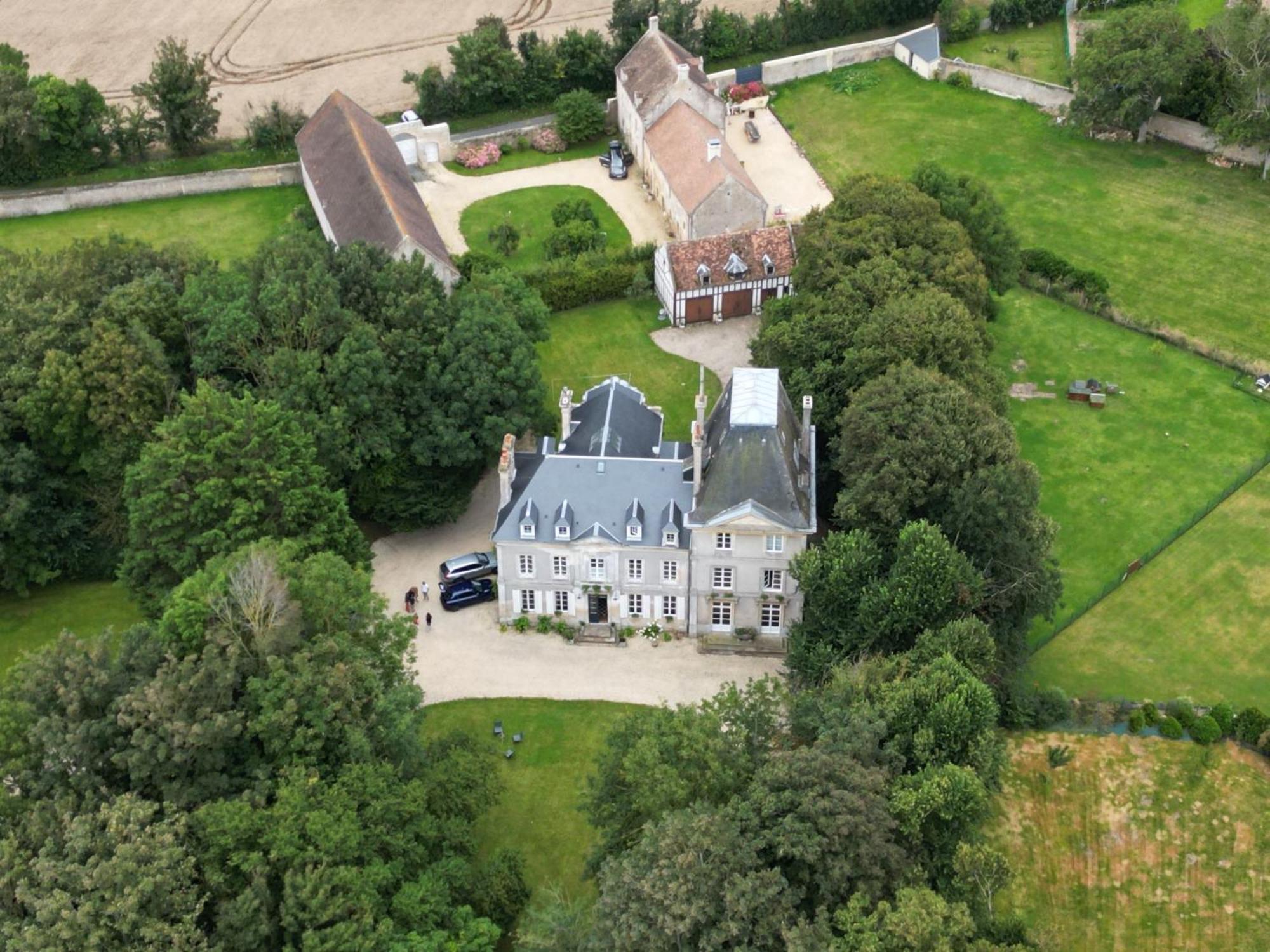 La Maison Pelloquin Bernières-sur-Mer Eksteriør bilde